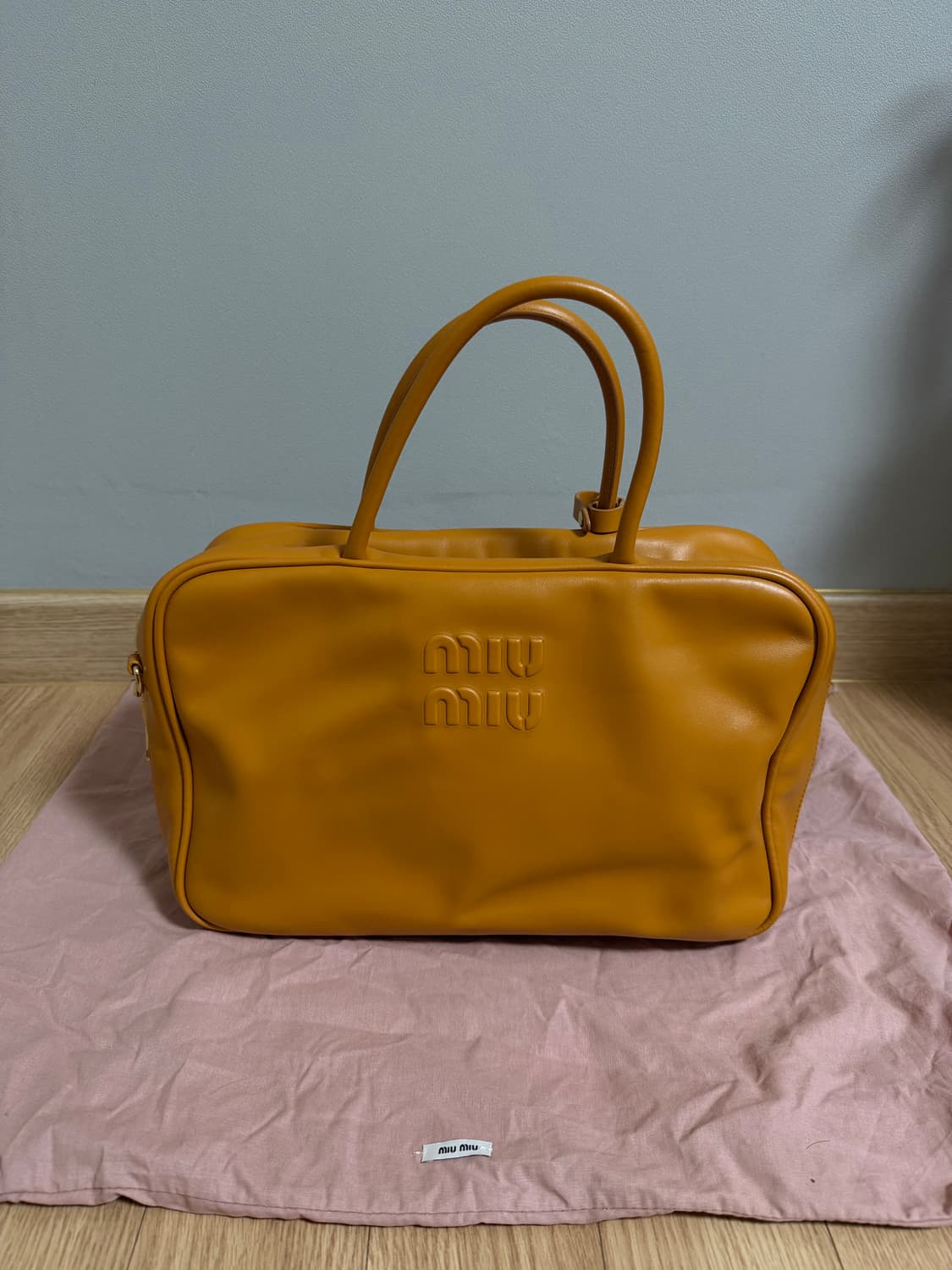 미우미우 miu miu 보 백 상품이미지1