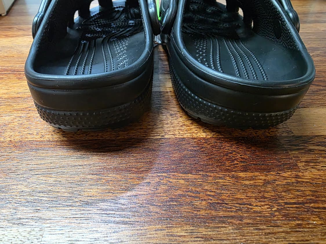 정품)크록스 클래식 클로그 10001-001  M8/W10 (265사이즈 상품이미지4