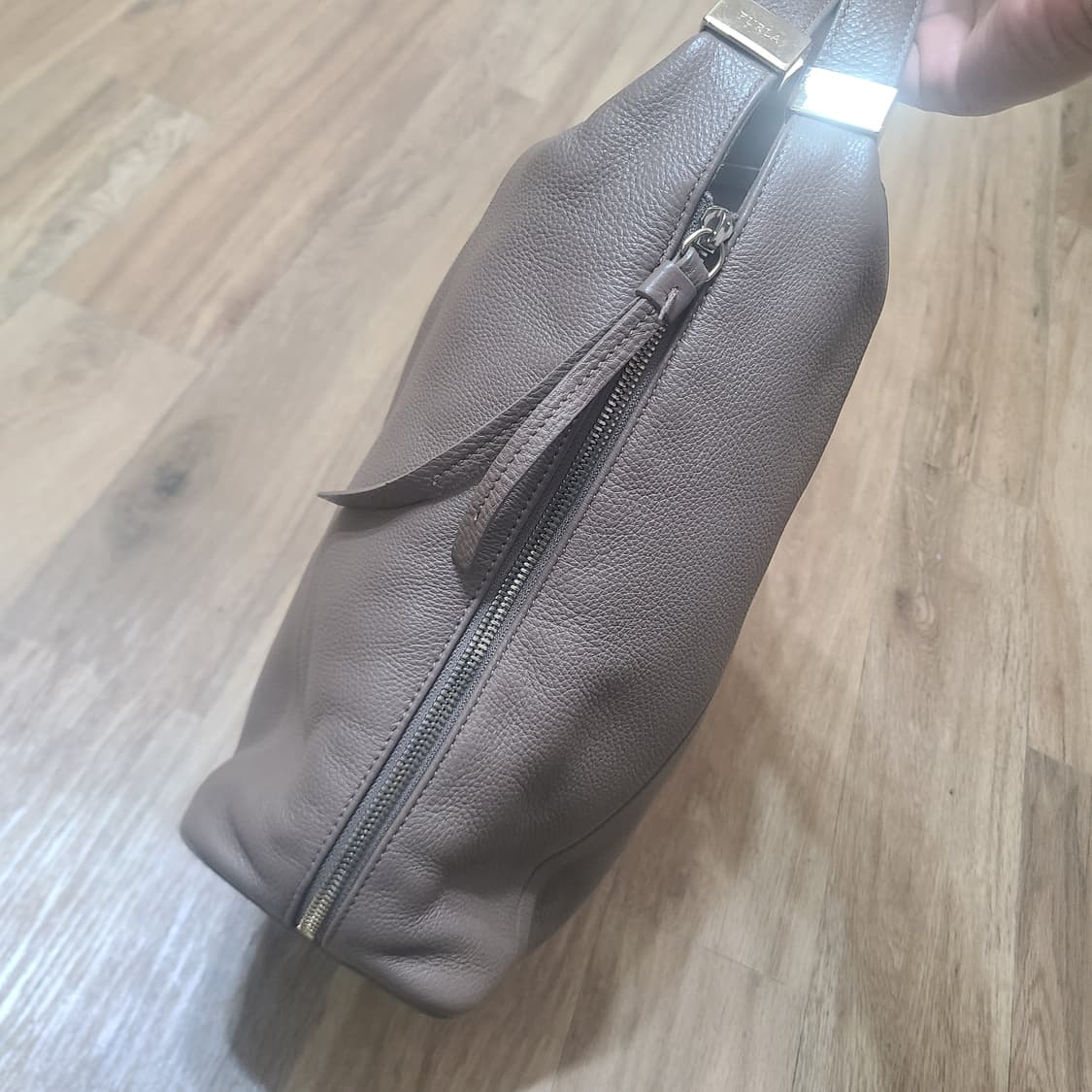 FURLA의 호보백 상품이미지4