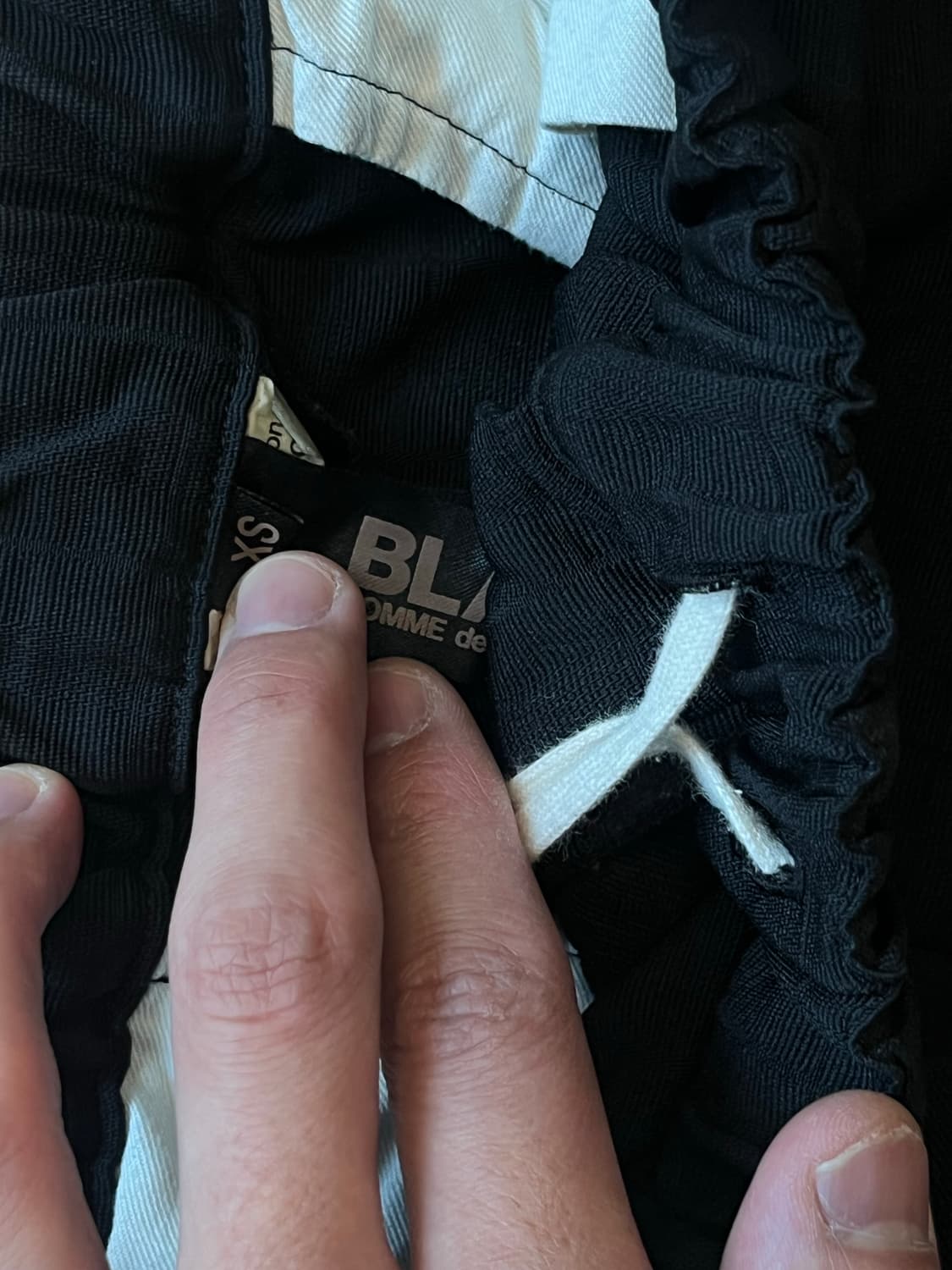 꼼데가르송 블랙 24aw 와이드 팬츠 상품이미지6