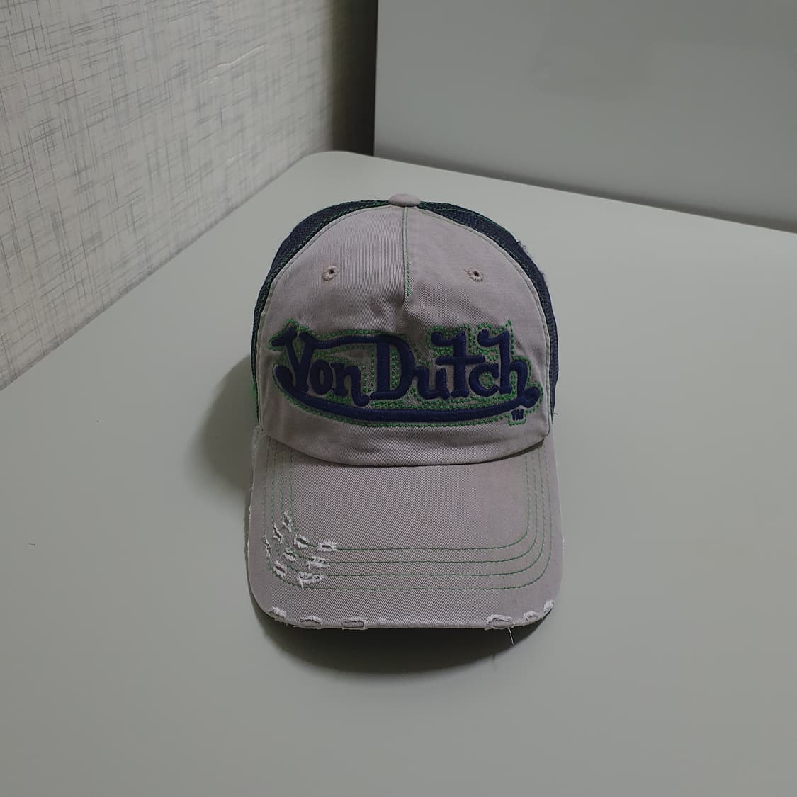 본더치 Von Dutch 빅로고 메쉬 트러커 디스트로이드 볼캡 그레이 상품이미지1