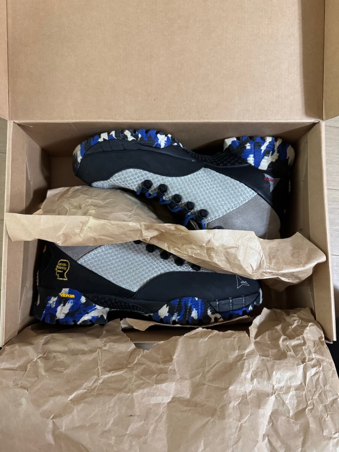 Roa x 브레인데드 콜라보 한정판EU41판매합니다 상품이미지4