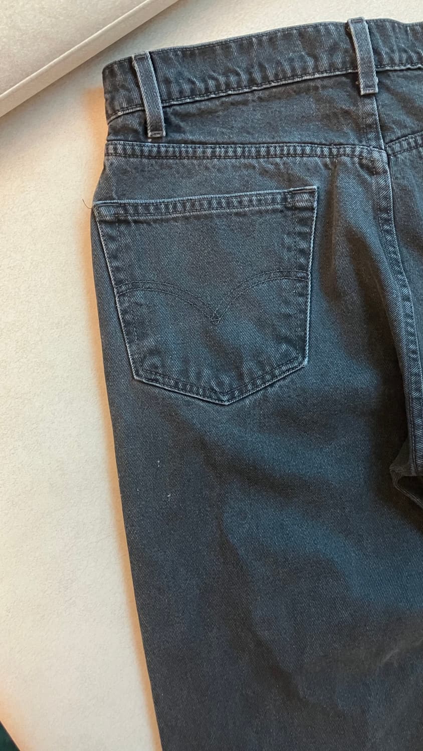 90s Levi’s 505 black jeans 상품이미지5