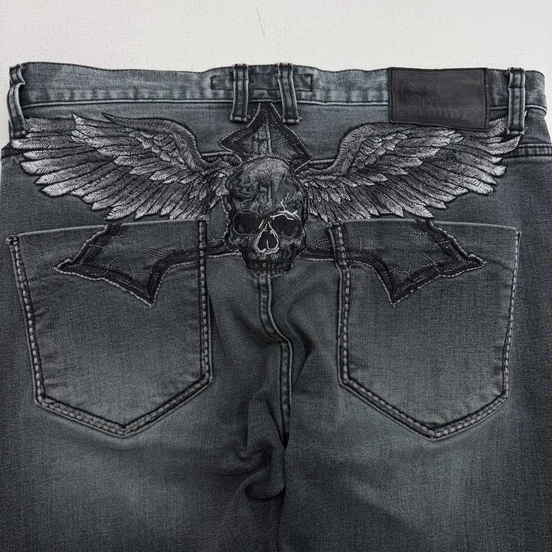 클라우드 72 스컬 해골 자수 새깅 락 펑크 바이커 데님팬츠 상품이미지6