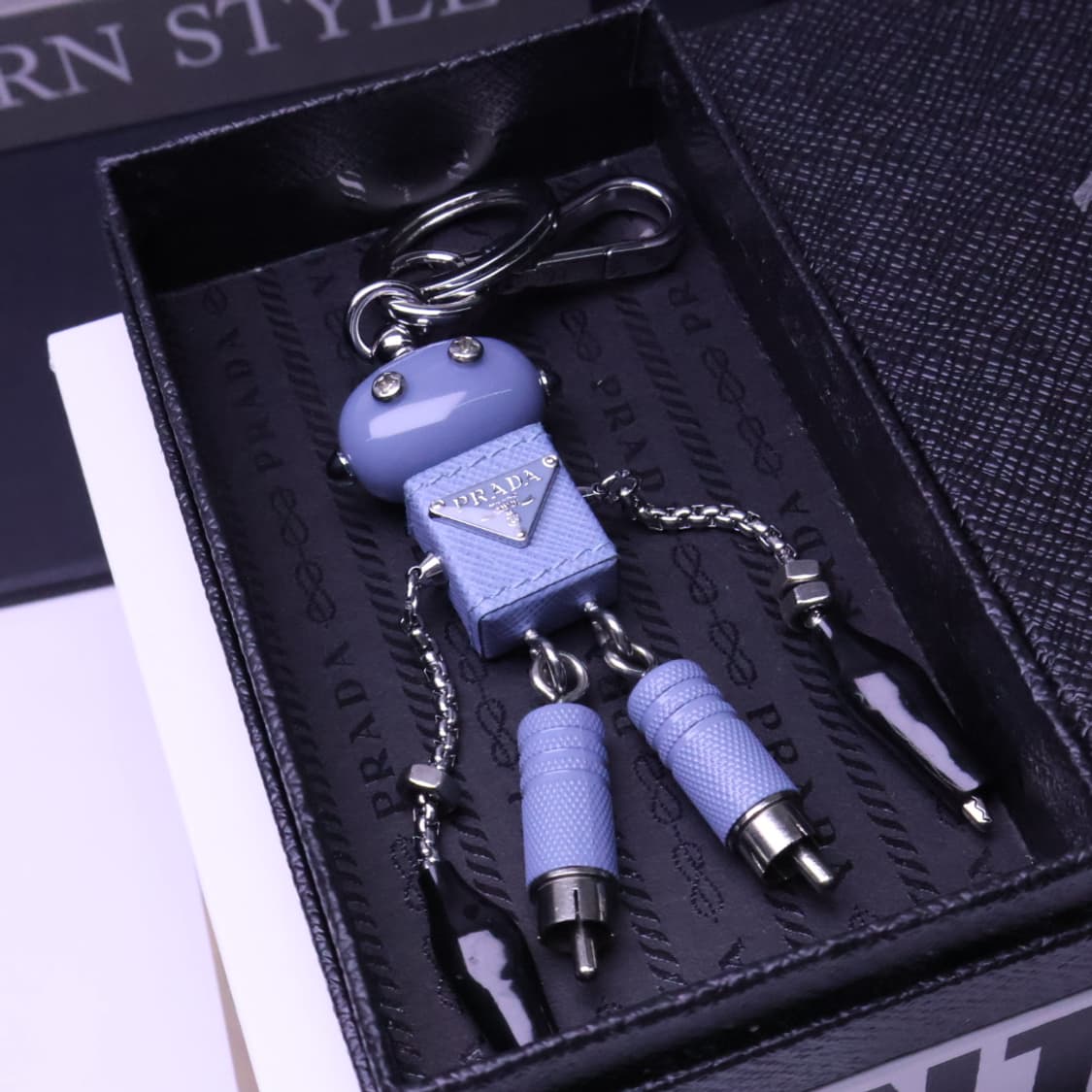 (정품)프라다 에드워드 로봇 키링 상품이미지2