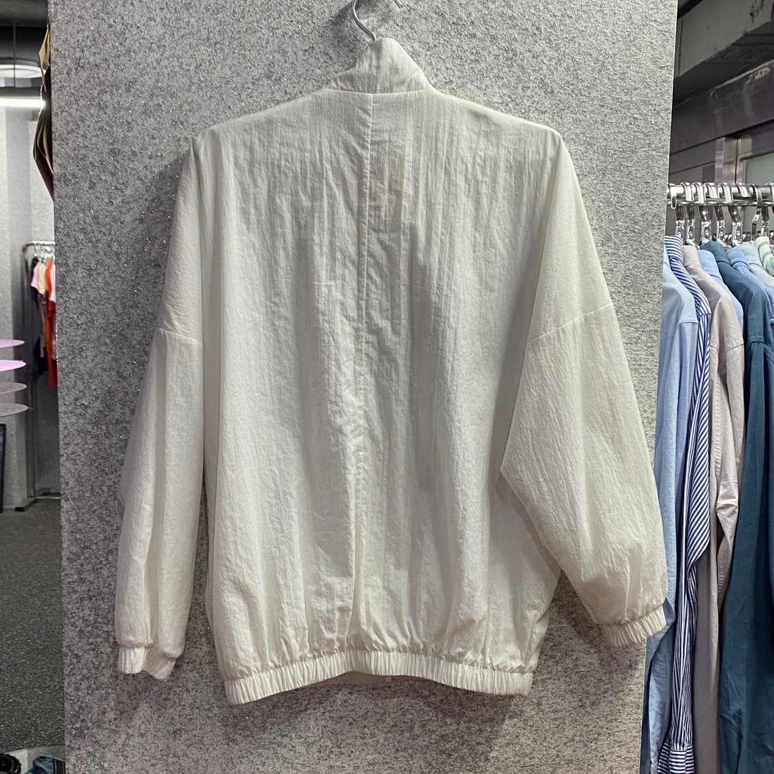 나이키 빅스우시 화이트 나일론 바람막이B2932 상품이미지4