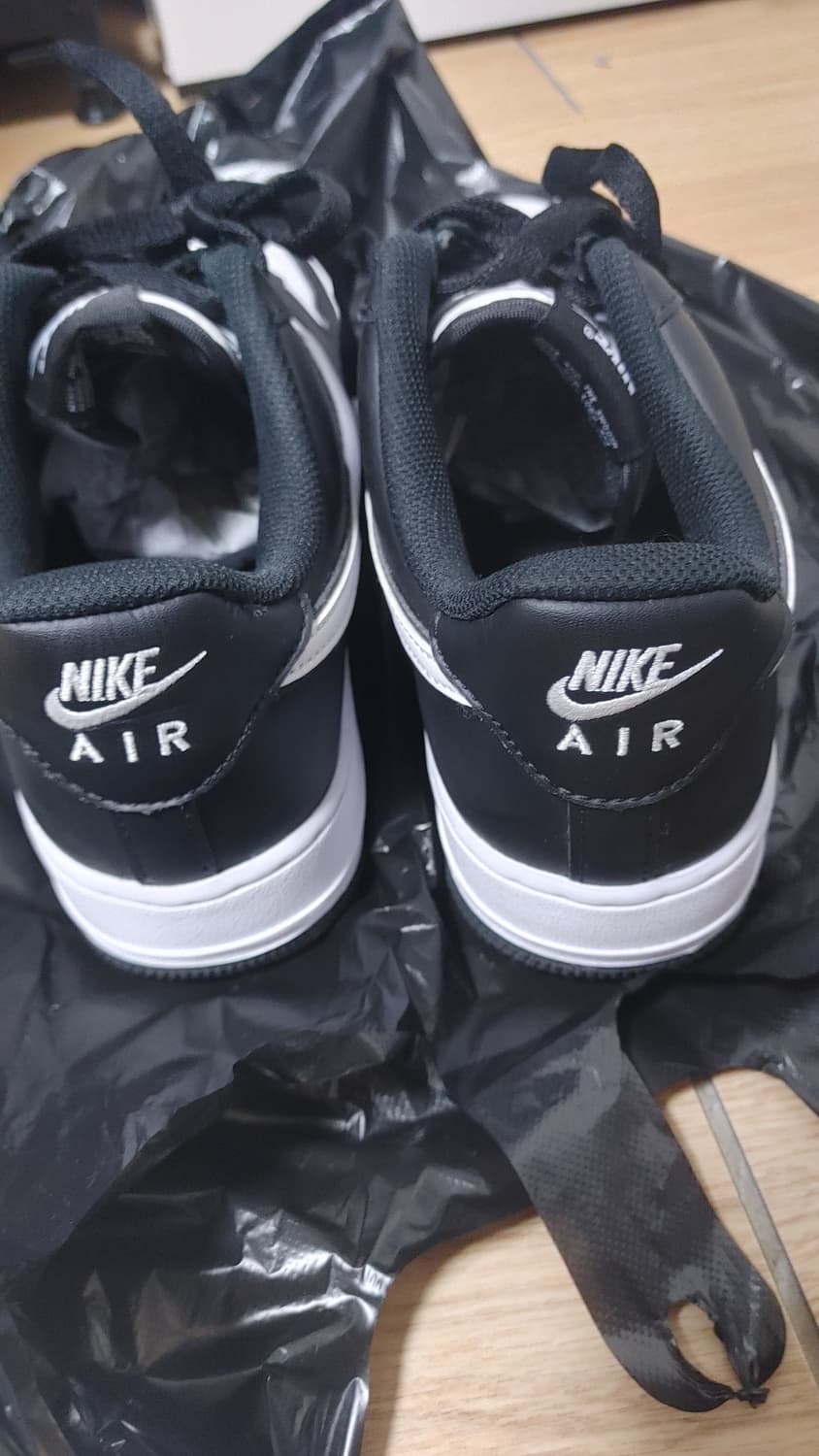 나이키 에어포스1 블랙/화이트 260 상품이미지4