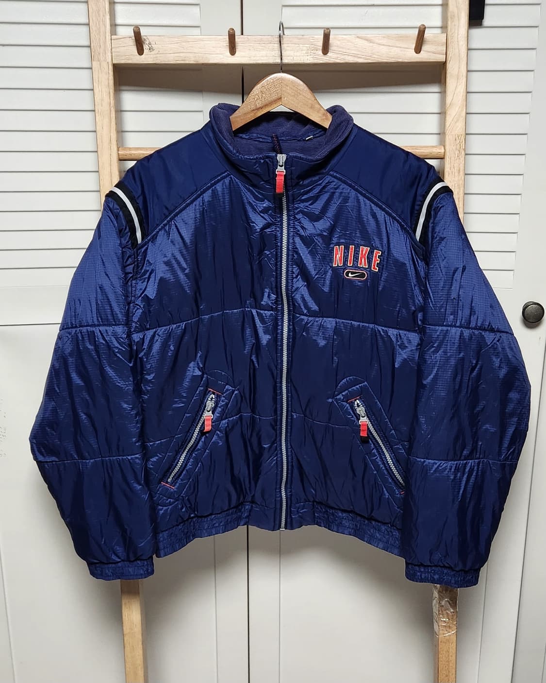 나이키 빅로고 올드르쿨 90s 숏 패딩 점퍼 자켓 상품이미지6