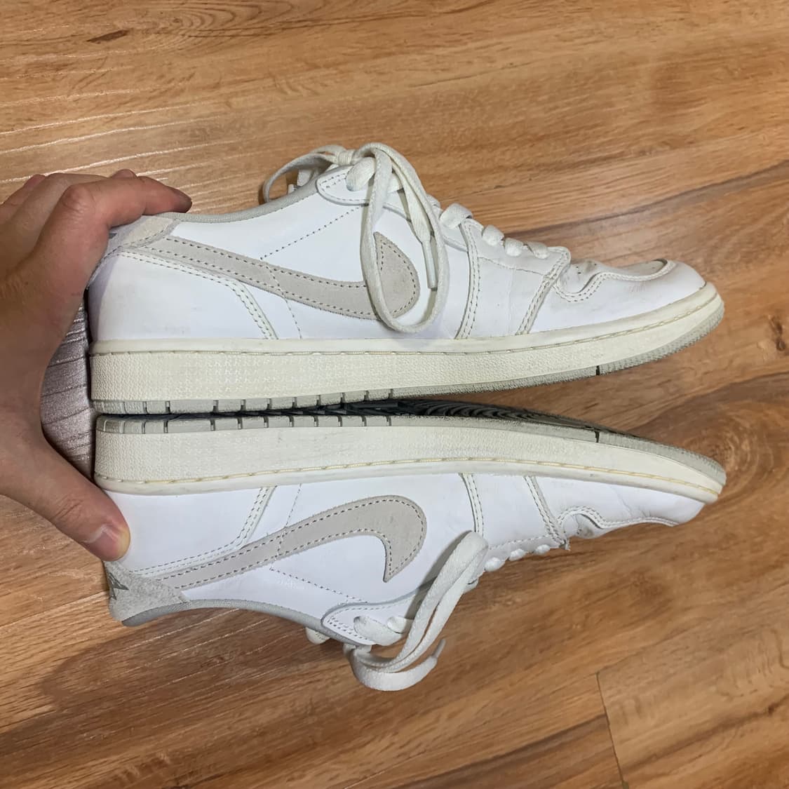 나이키 에어 조던 1 og 로우 뉴트럴그레이 275mm 상품이미지4