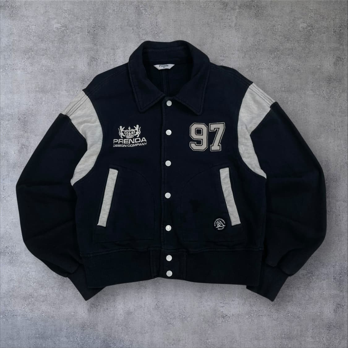 프렌다 네이비 컬러 바시티 스웻 자켓 상품이미지1