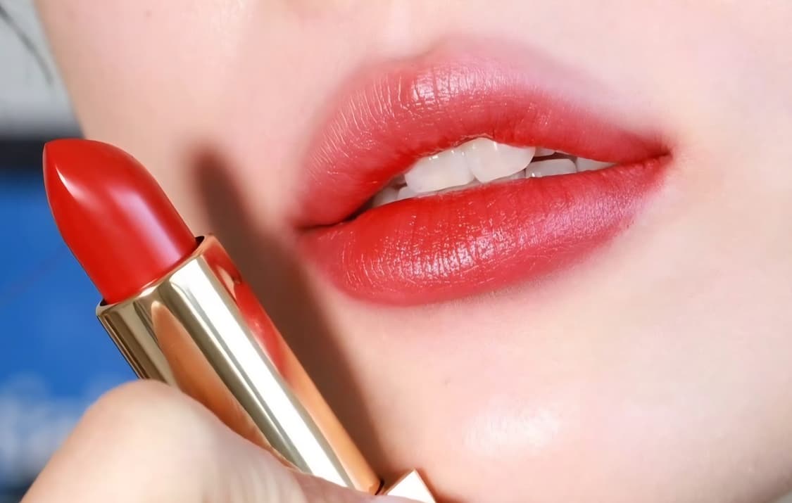 입생로랑 루즈 쀠르 꾸뛰르 r4 엑스트라바강스 명품립스틱 상품이미지1