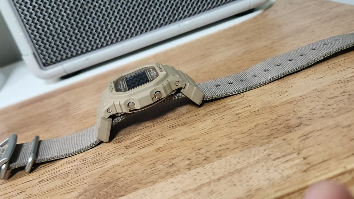 # 지샥 카시오 DW-5600LU 밀리터리 시계  급처 / 쥐샥 상품이미지10