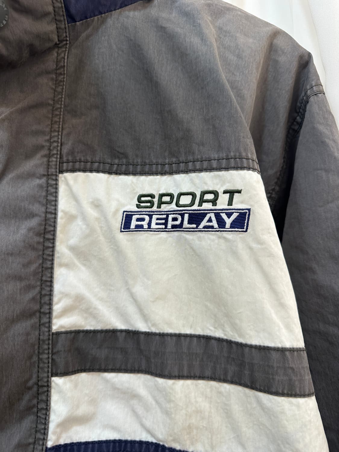 SPORT REPLAY의 리버시블 배색 바람막이 올드스쿨 점퍼 상품이미지3