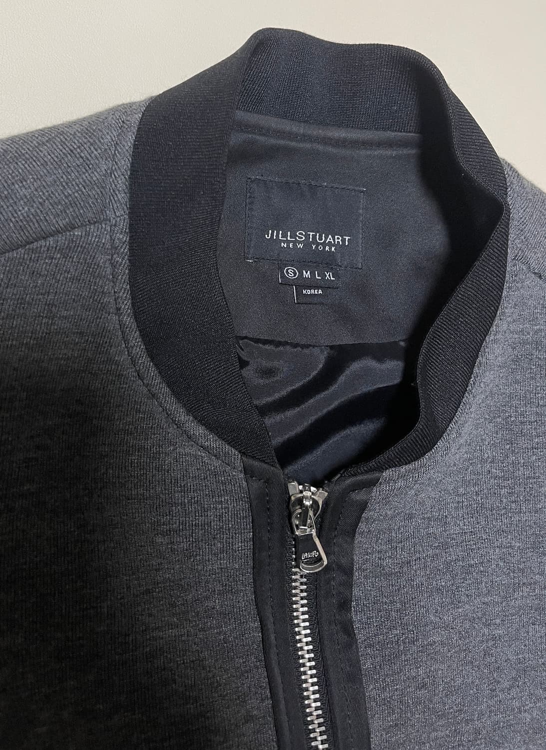 질스튜어트 네오프렌 스타디움 점퍼 상품이미지3