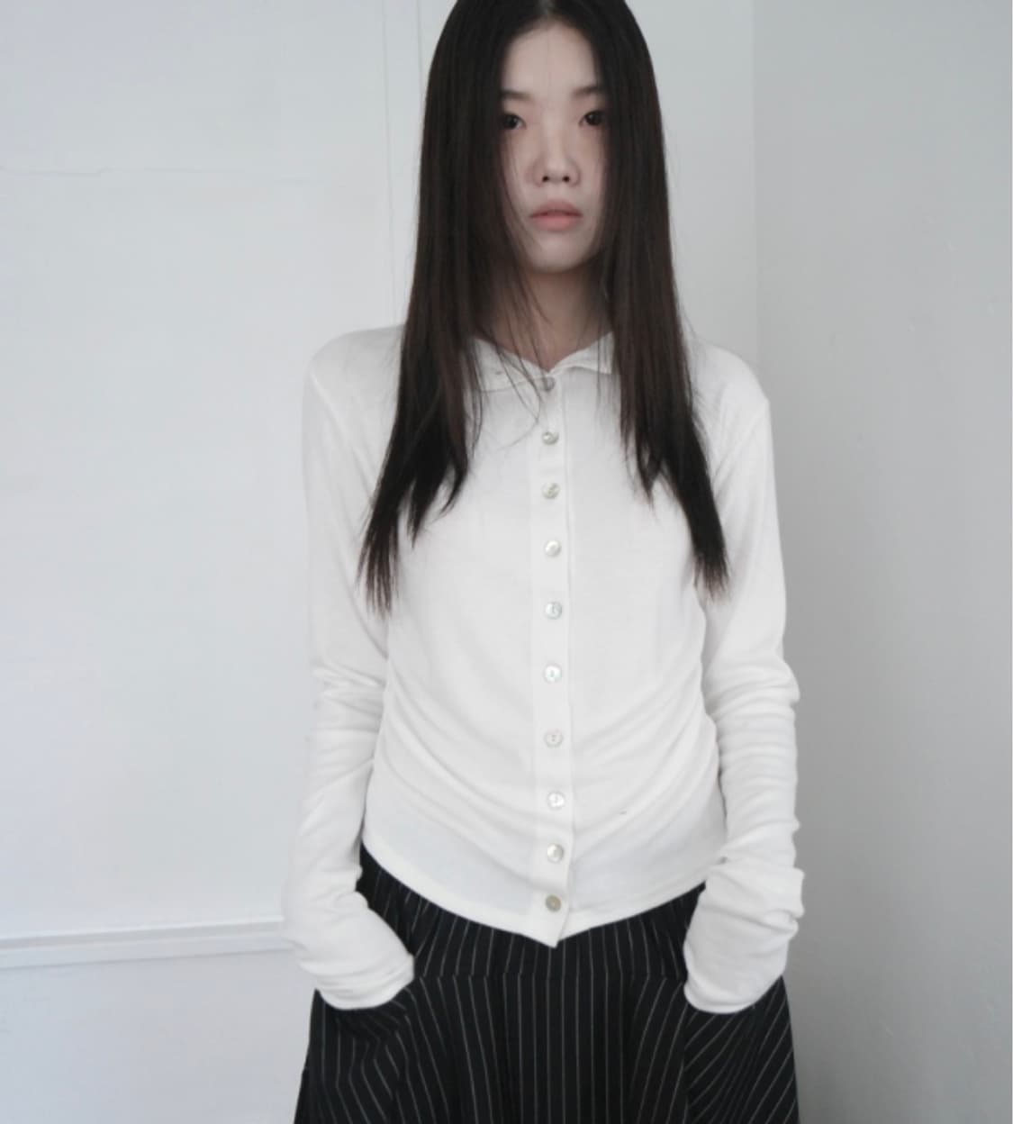 미착용) 에프터먼데이 button shirring cardigan 상품이미지1