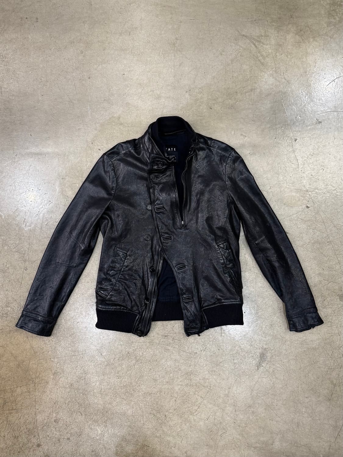 언밸런스 버튼 디테일 레더 자켓 상품이미지4