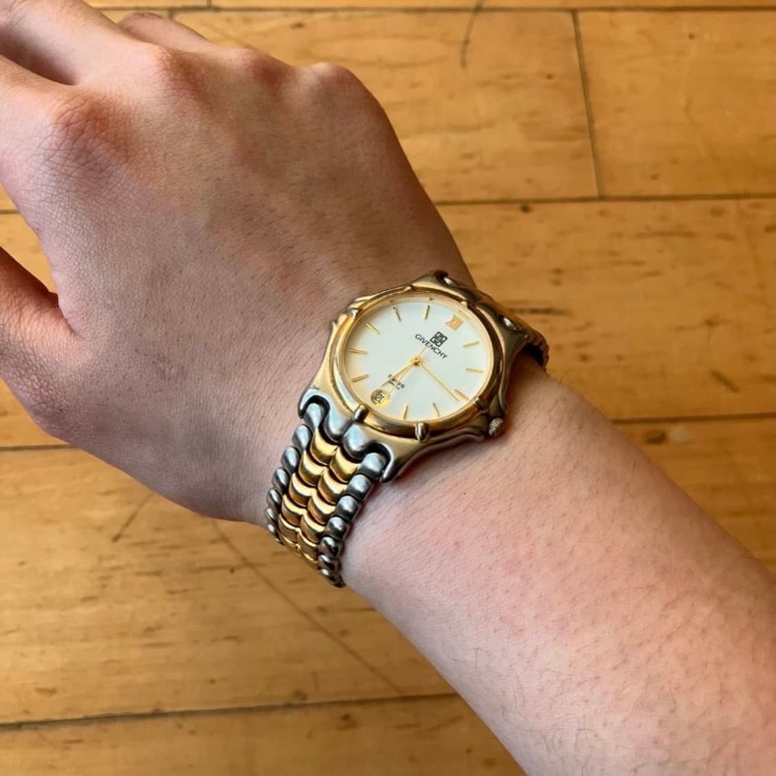 Givenchy 지방시 90s 실버 골드 트라이벌 빈티지 쿼츠 시계  상품이미지2