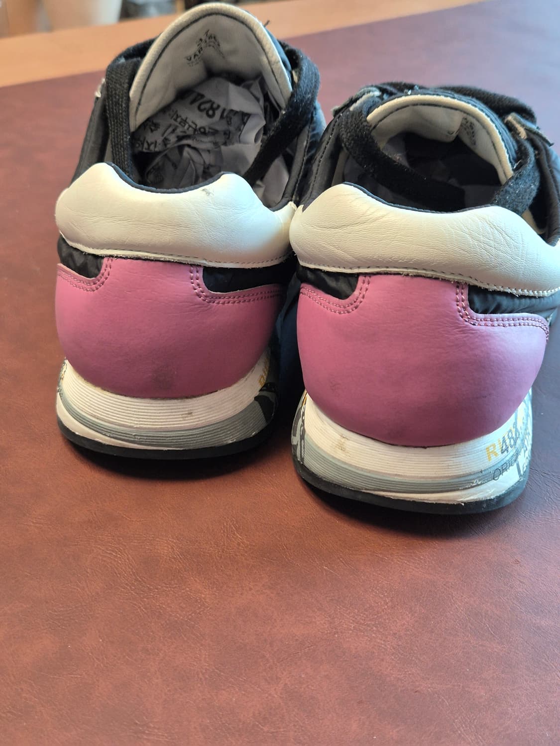 235-240(37) 정품 프리미아타 스니커즈  상품이미지4