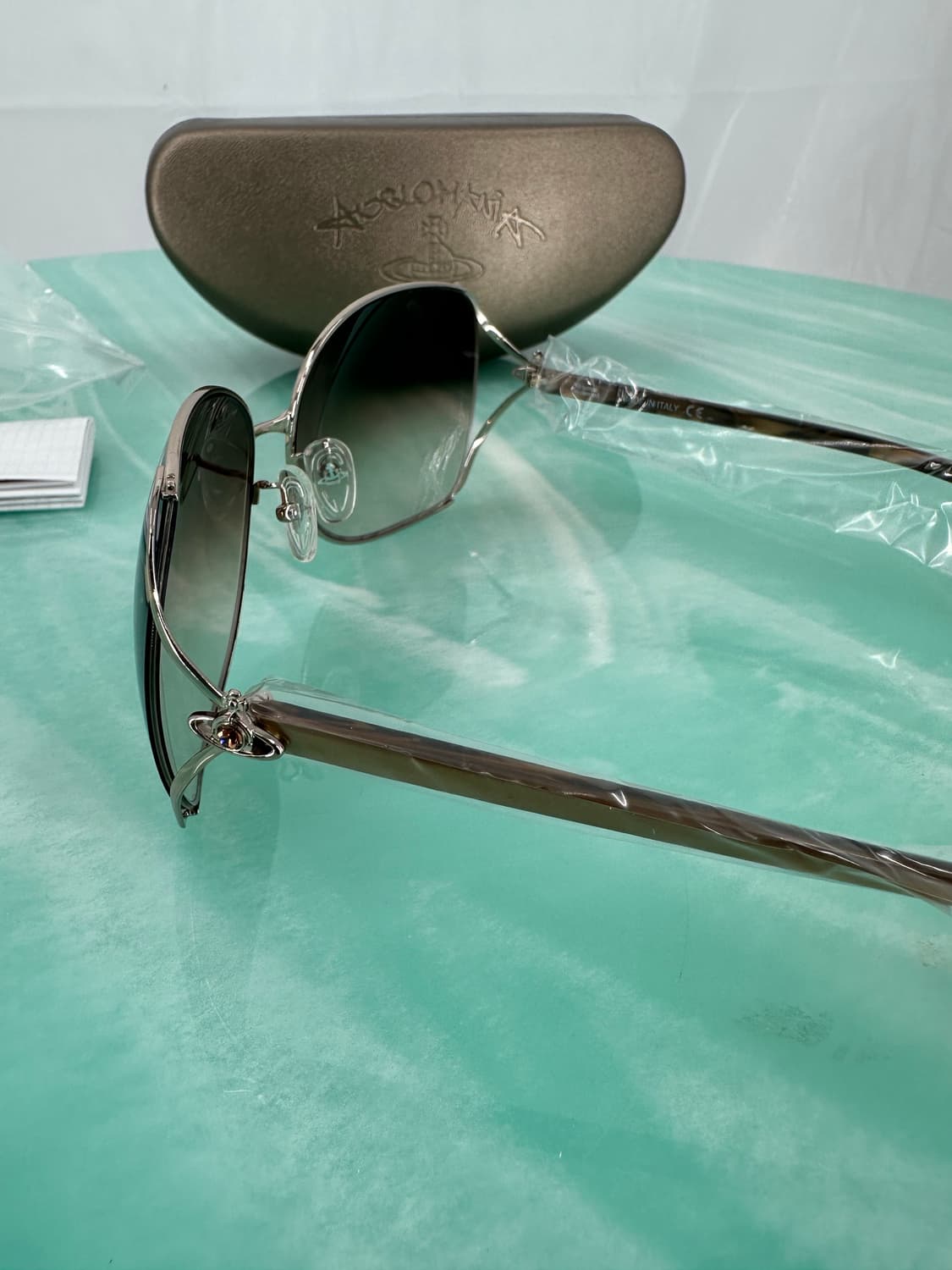 [새상품 무료배송] Made in italy 비비안웨스트우드 선글라스 상품이미지6