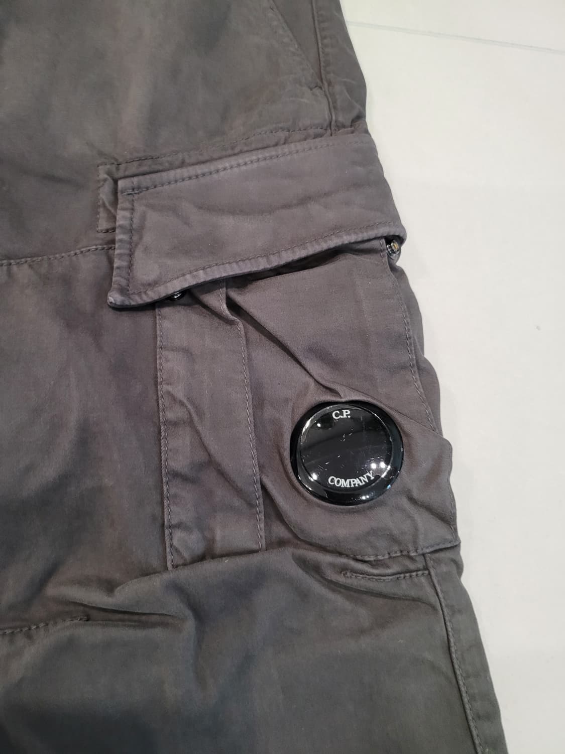 cp company 씨피컴퍼니 렌즈 카고 팬츠 (스트레치 새틴) - 슬림 상품이미지3