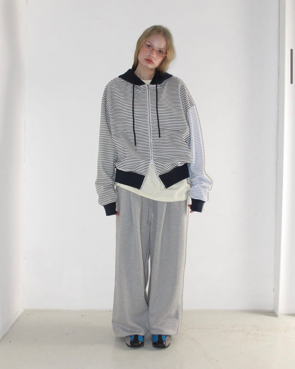 론론 3 MULTI STRIPE HOODIE ZIP UP NAVY 상품이미지4