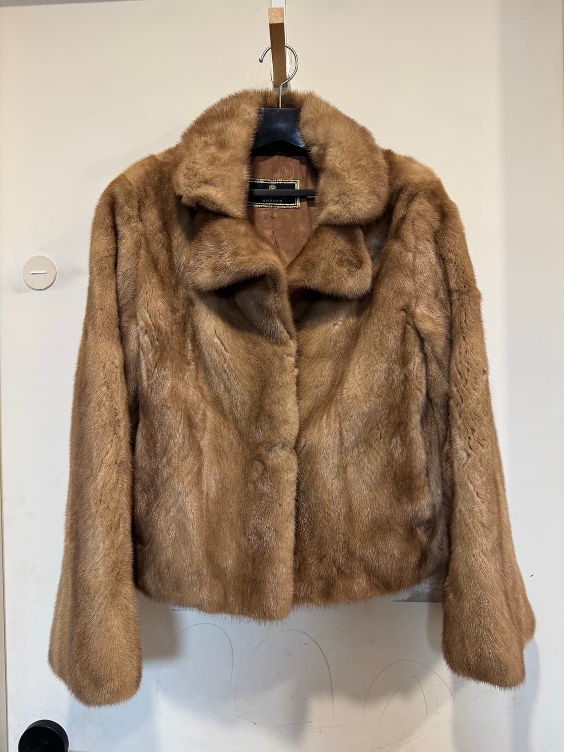 국제모피 nafa mink 밍크코트 상품이미지10