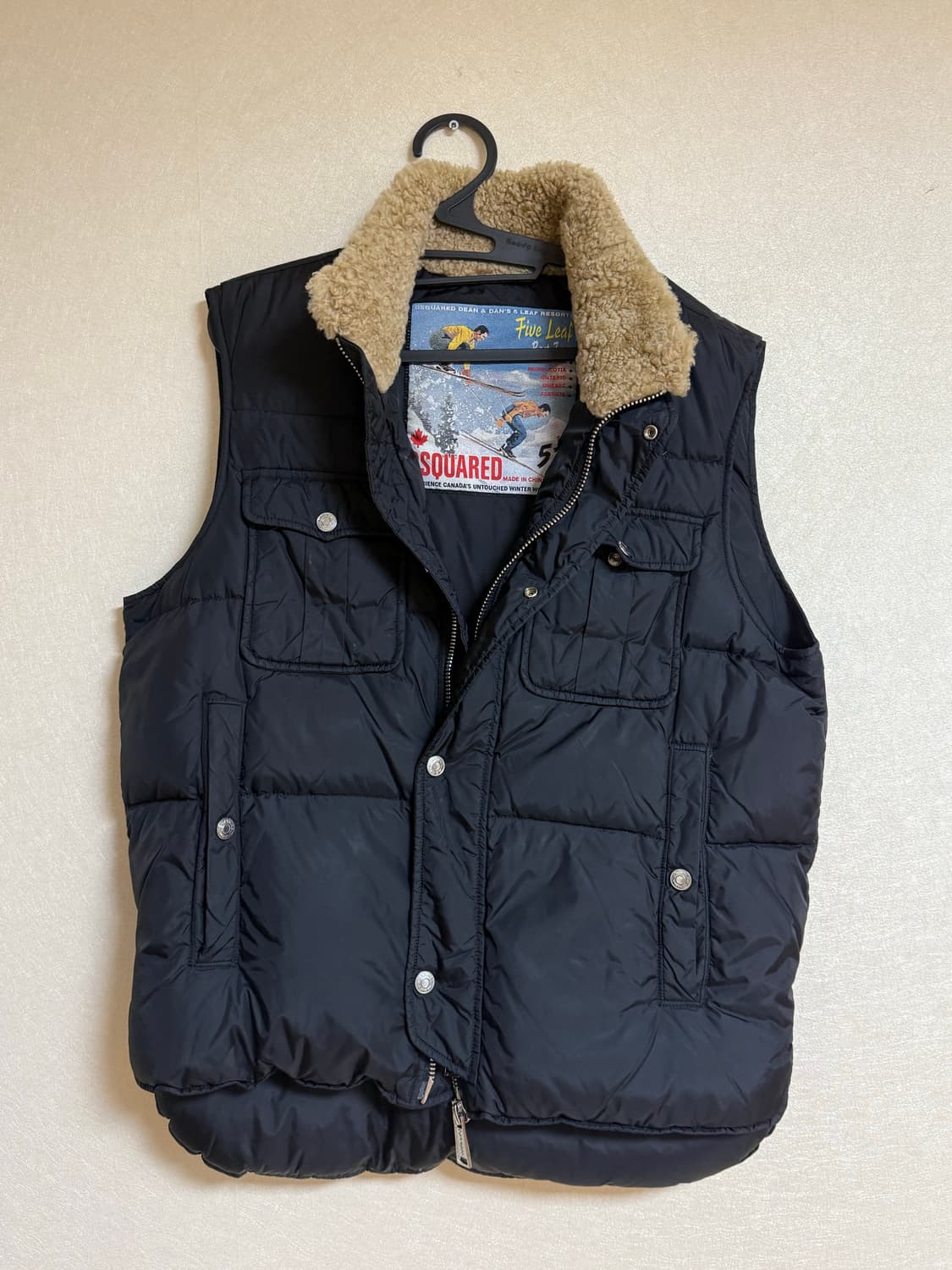 디스퀘어드2 라쿤퍼 패딩조끼 상품이미지1