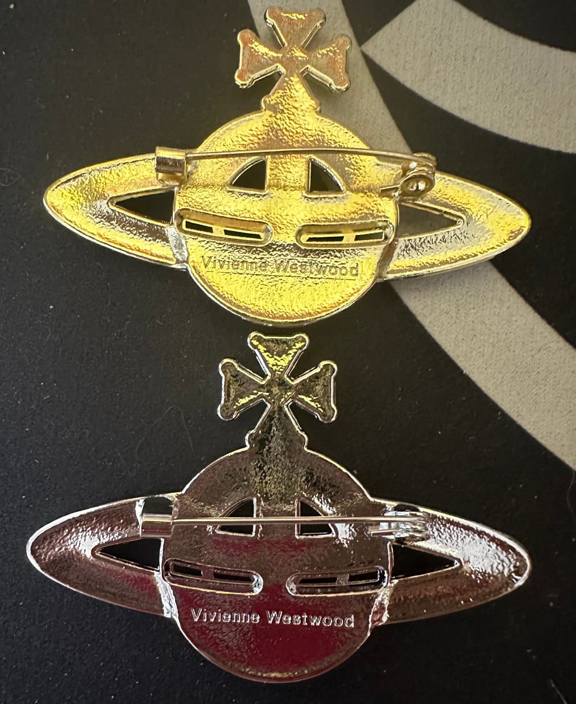 비비안웨스트우드 큐빅 브로치 금/은색 상품이미지4