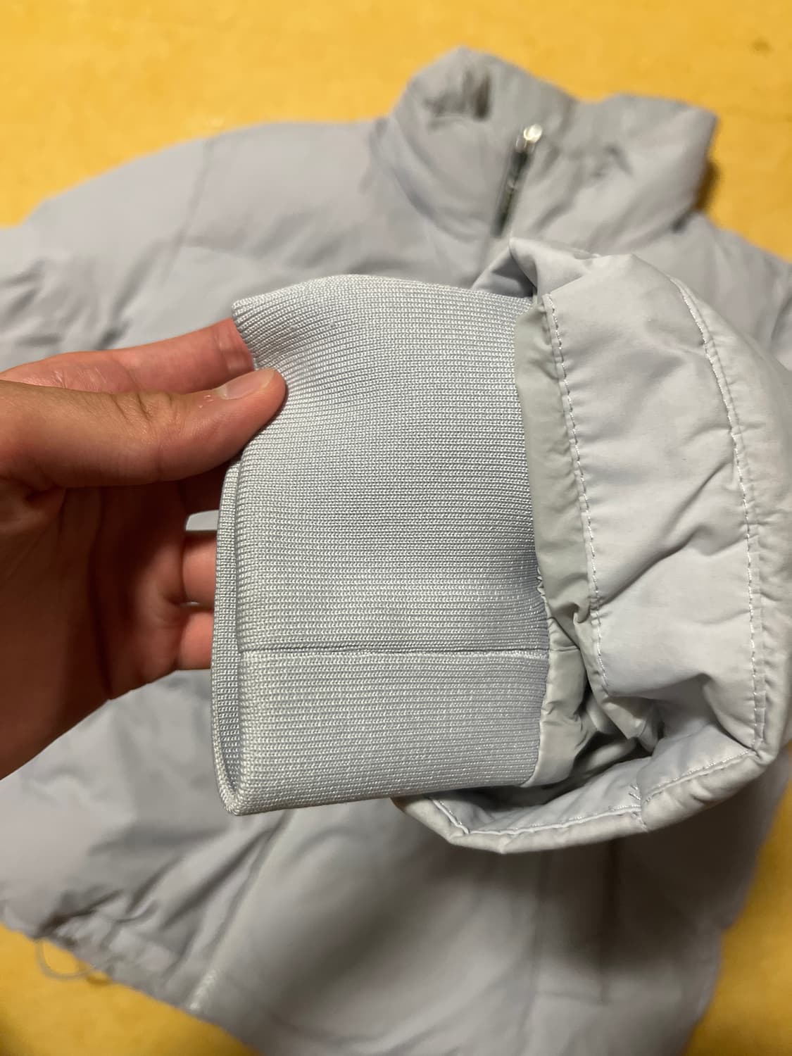 내셔널지오그래픽 그레이 패딩 백화점 m사이즈 상품이미지3