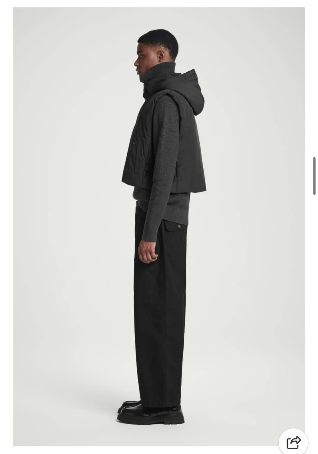 COS 코스 남성 버클사이드 패딩 후드 질레 베스트 조끼 블랙 상품이미지2