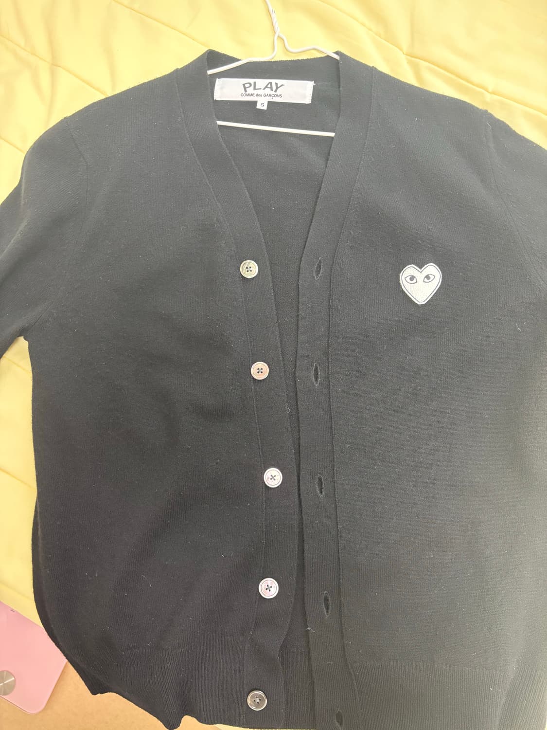 꼼데가르송 화이트와펜 가디건 s 상품이미지1