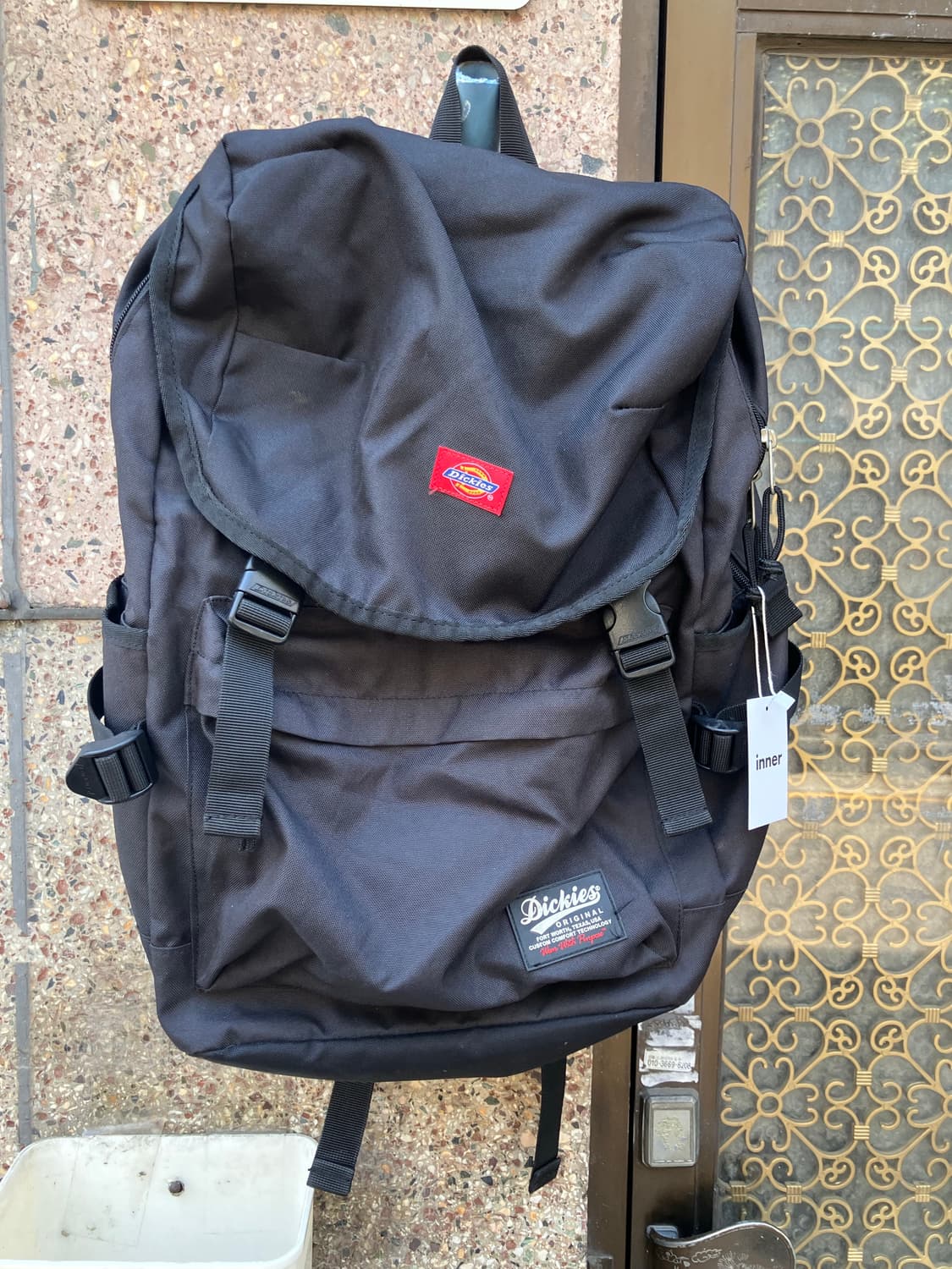 Dickies 블랙 워크웨어 플랩 버클 백팩 상품이미지2