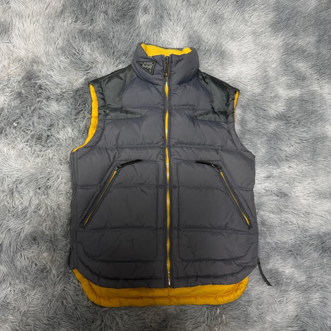 디젤 패딩조끼 M사이즈 상품이미지3