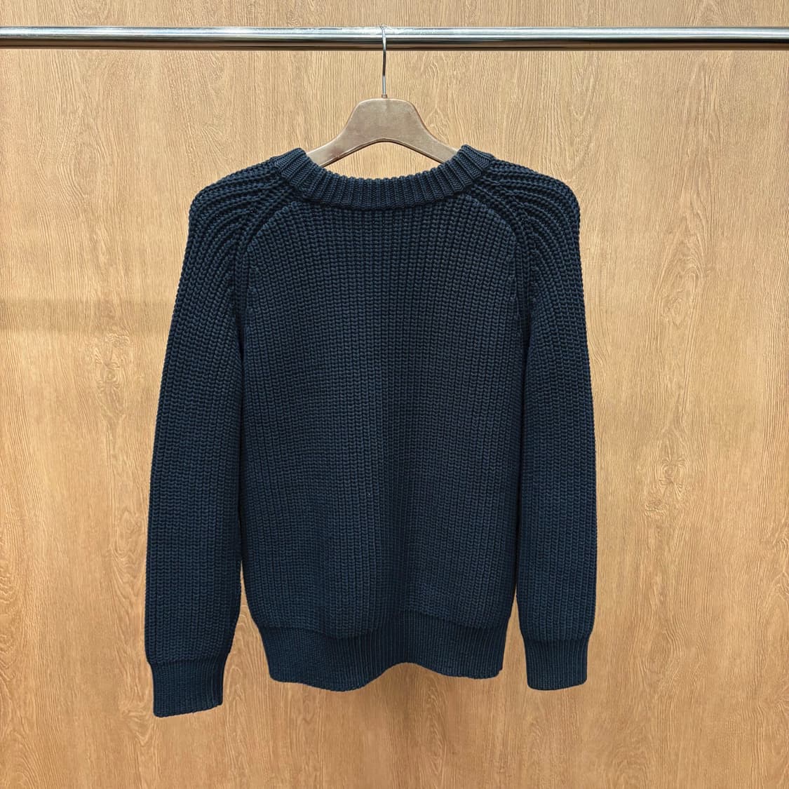 알렉산더 왕 긴팔 라운드넥 니트 래글런 무지 디테일 레귤러핏 블랙 상품이미지3