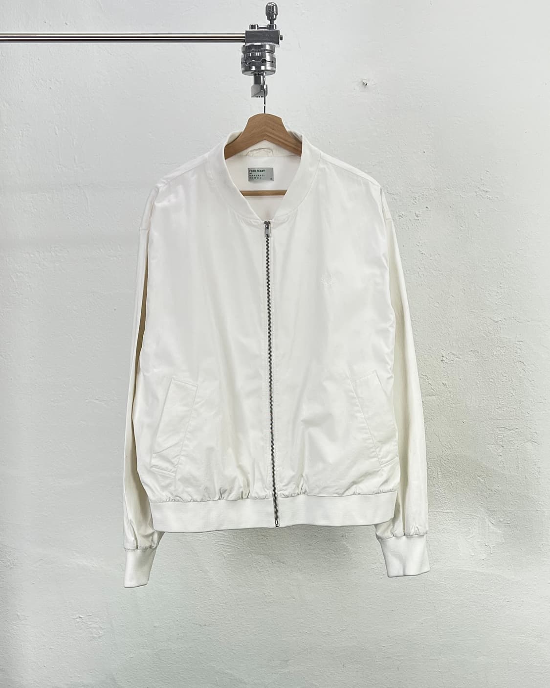 프레드페리 x 마가렛 호웰 화이트 코튼 테니스 봄버 자켓 상품이미지1