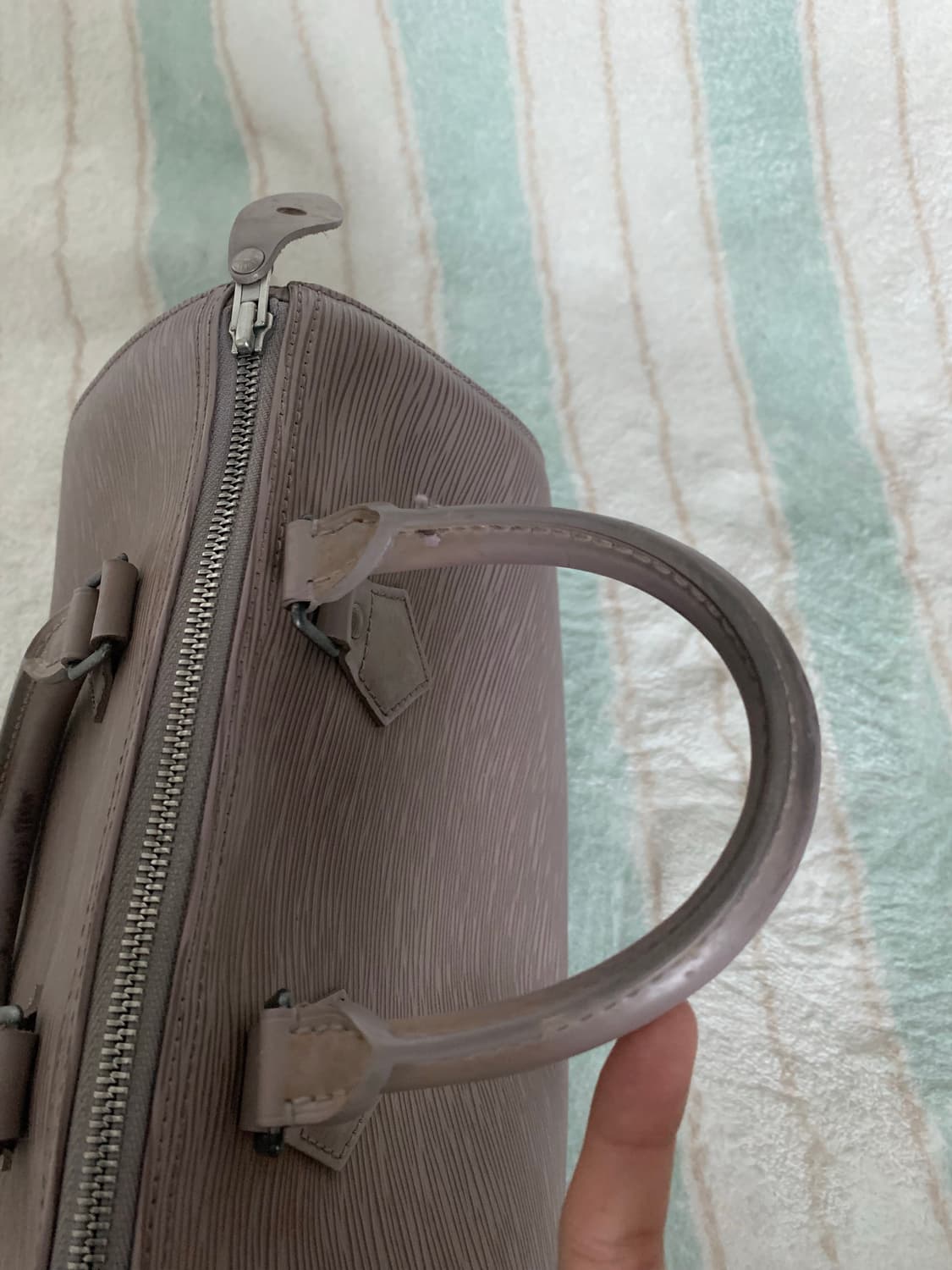 루이비통 에삐 스피디 30 상품이미지4