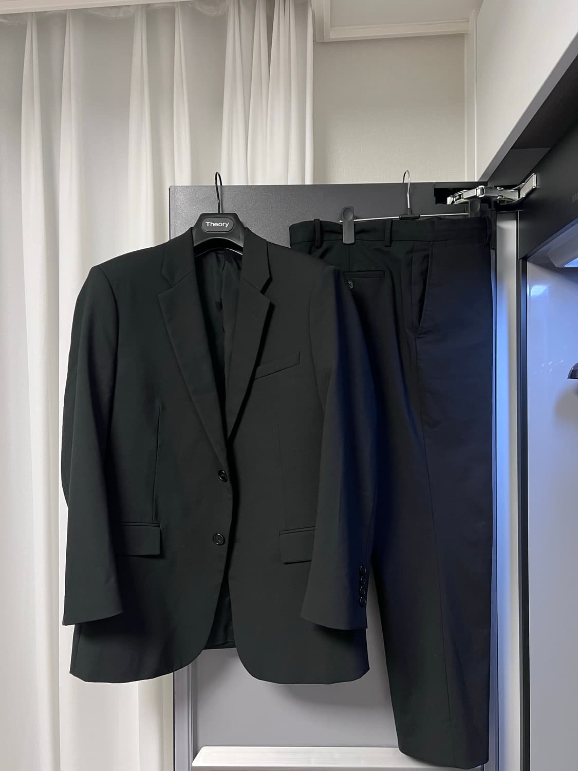 띠어리 뉴테일러 블랙 셋업 정장 수트 세트 40,31 상품이미지1