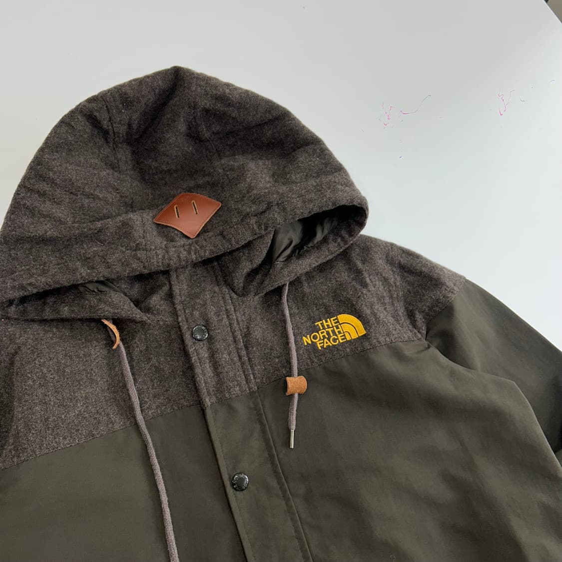 The north face 노스페이스 딥브라운 바람막이 상품이미지5