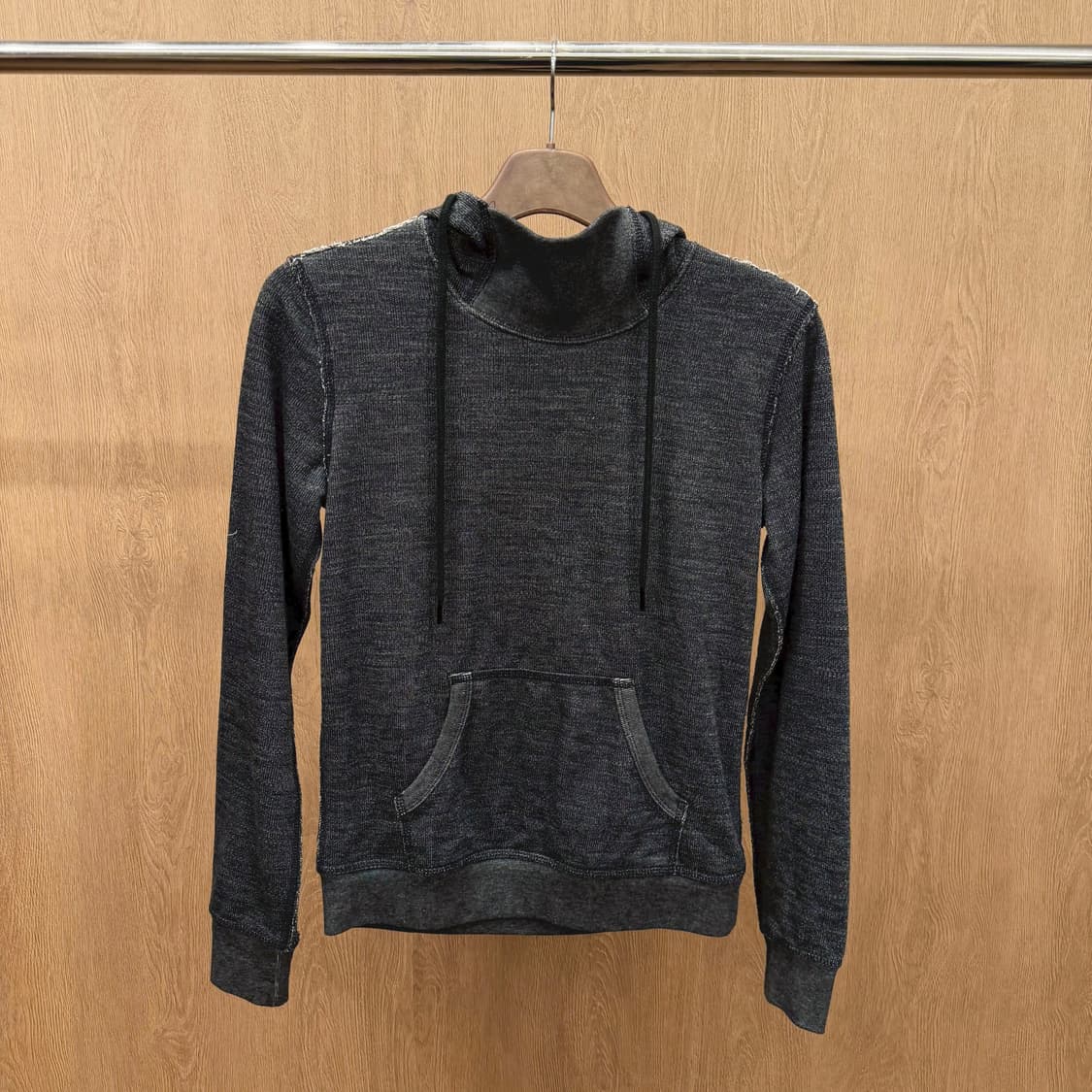 알렉산더왕 후드 스웨트 셔츠 캥거루 포켓 디테일 레귤러핏 블랙 상품이미지2