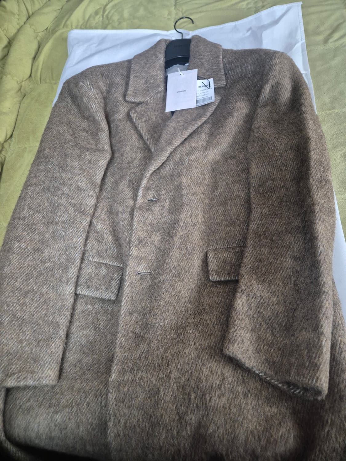 아모멘토 24fw 헤어리 롱코트 브라운 상품이미지7