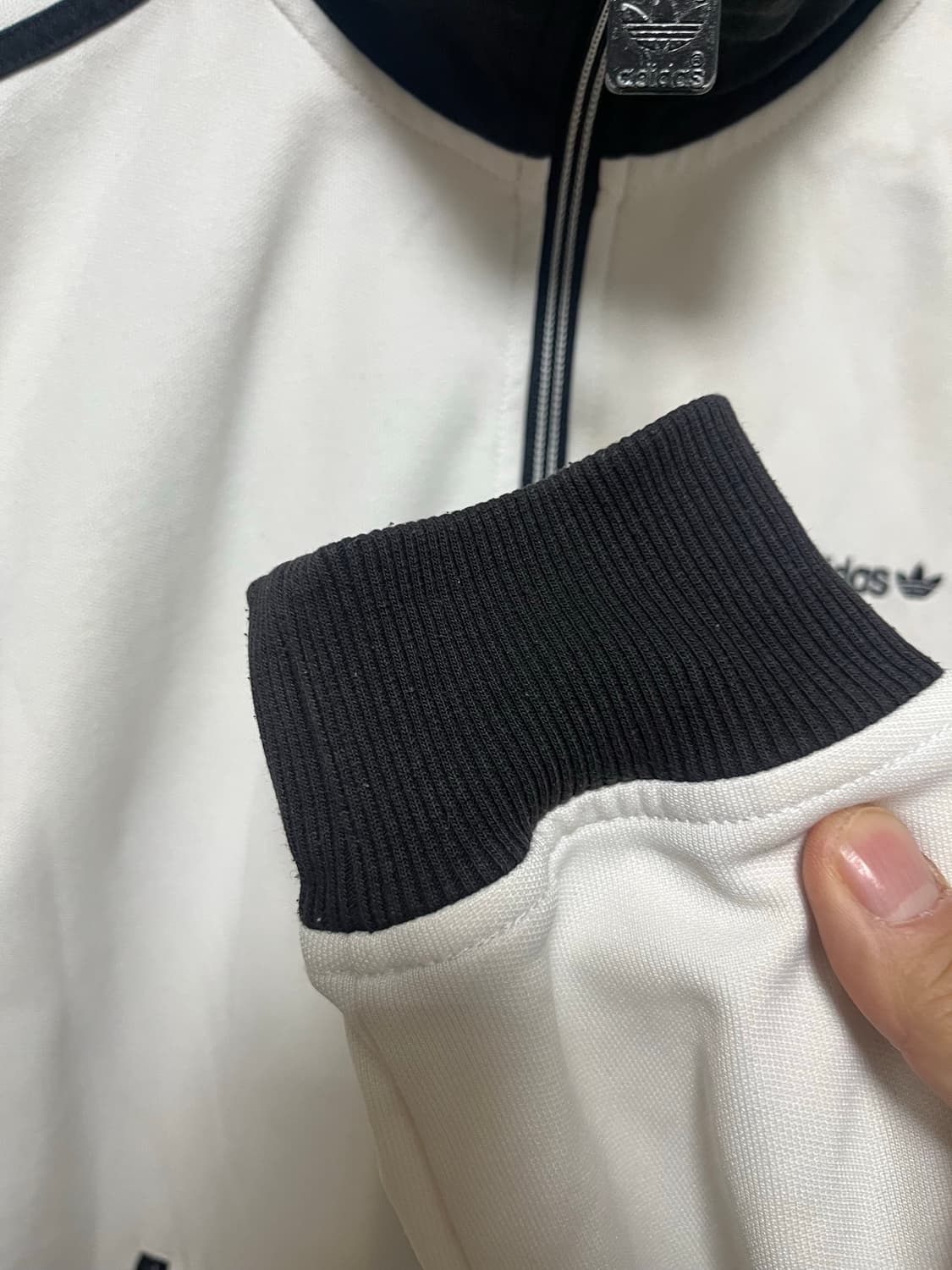 아디다스 베켄바우어 화이트 삼선 트랙탑 상품이미지3