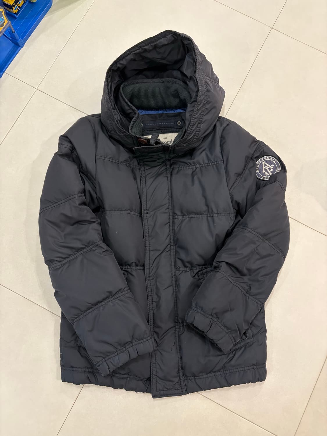 아베크롬비 라탐폰드 패딩 네이비 S 상품이미지1