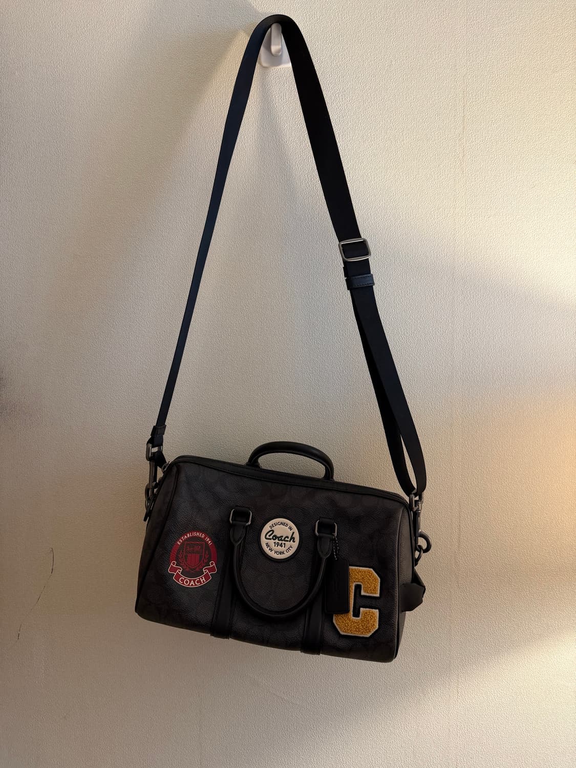 코치 블랙 와펜 더플백 크로스백  상품이미지1