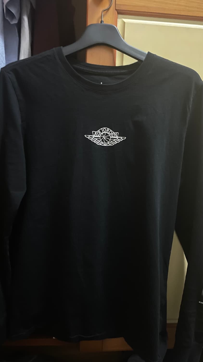 래퍼 오선 착용 조던 롱슬리브 상품이미지2