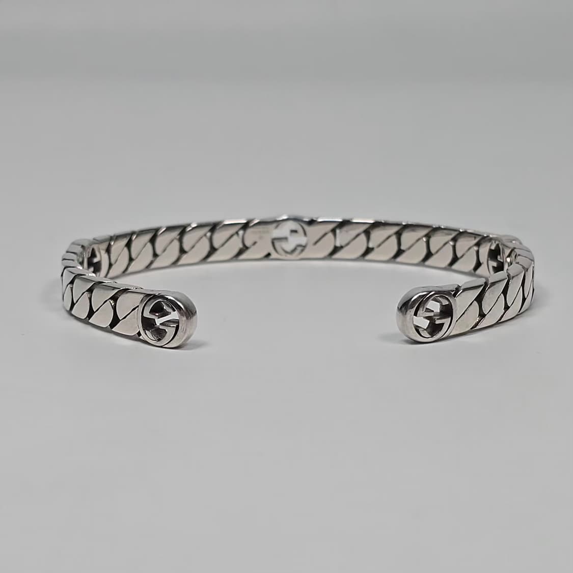 구찌 인터로킹 GG 뱅글 팔찌 ( 18 ) 상품이미지5