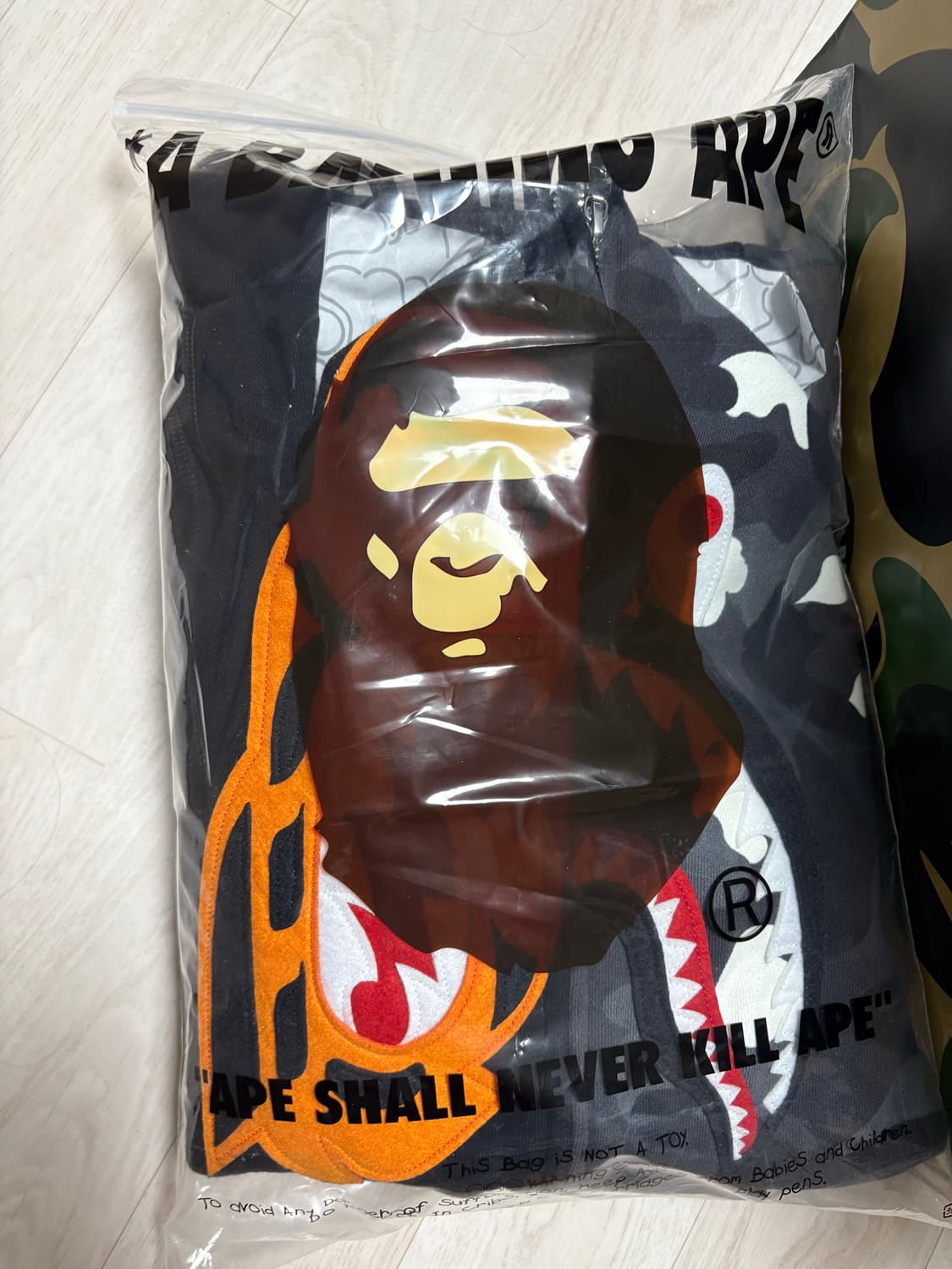 베이프 샤크후드 새제품 상품이미지1