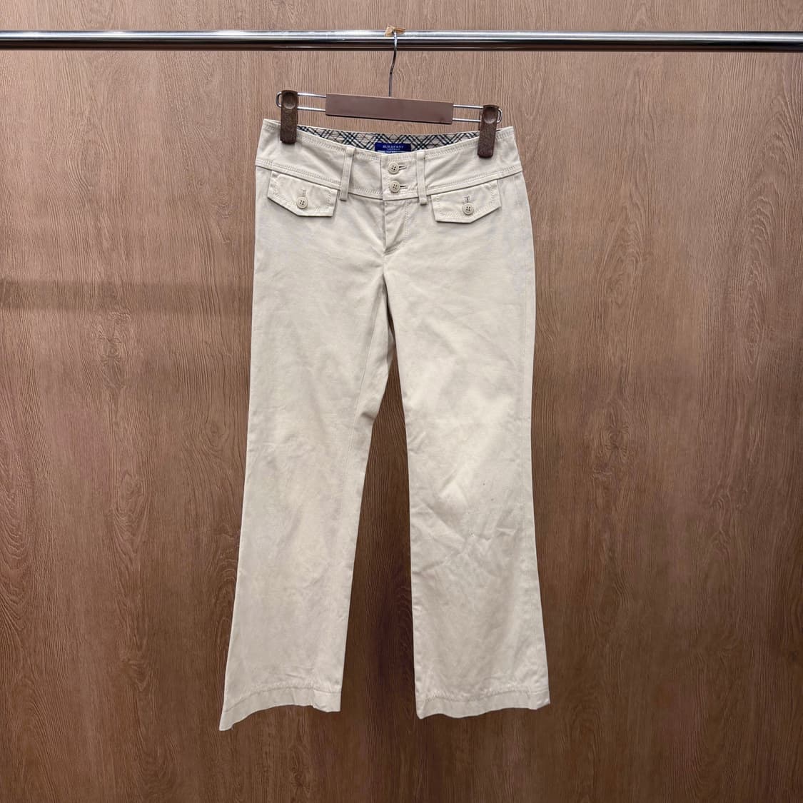 버버리 블루 라벨 코튼 팬츠 클래식 체크 안감 더블 버튼 디테일 베이지 상품이미지2