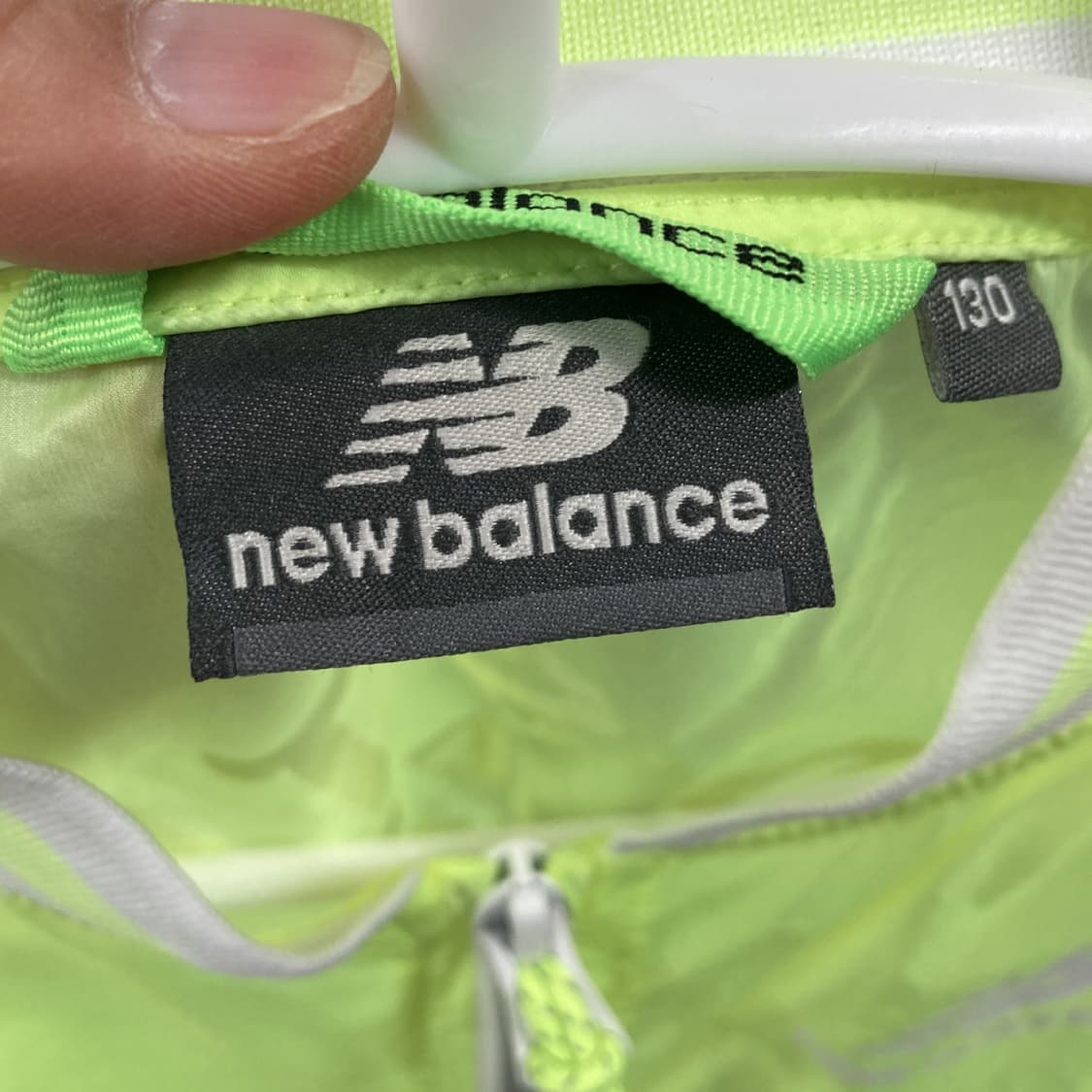 뉴발란스 키즈 경량바람막이자켓 최상 130 상품이미지3