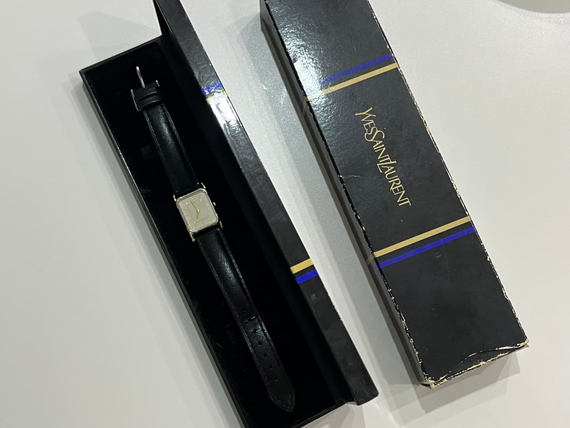 YSL 입생로랑 빈티지 쿼츠 시계 판매합니다 상품이미지4
