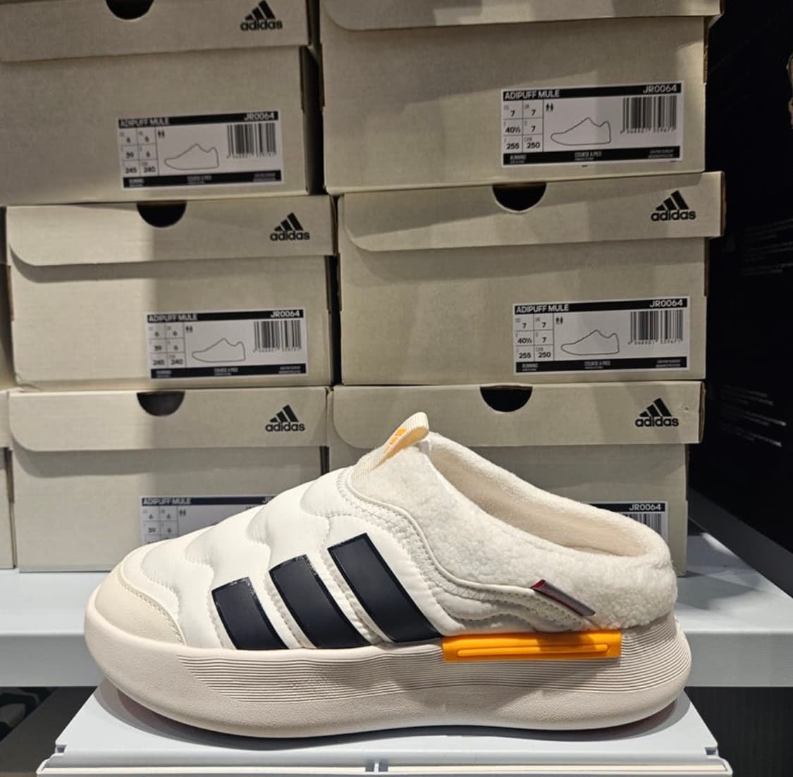 아디다스 Adipuff Mule 슬리퍼 남,녀 공용 상품이미지2